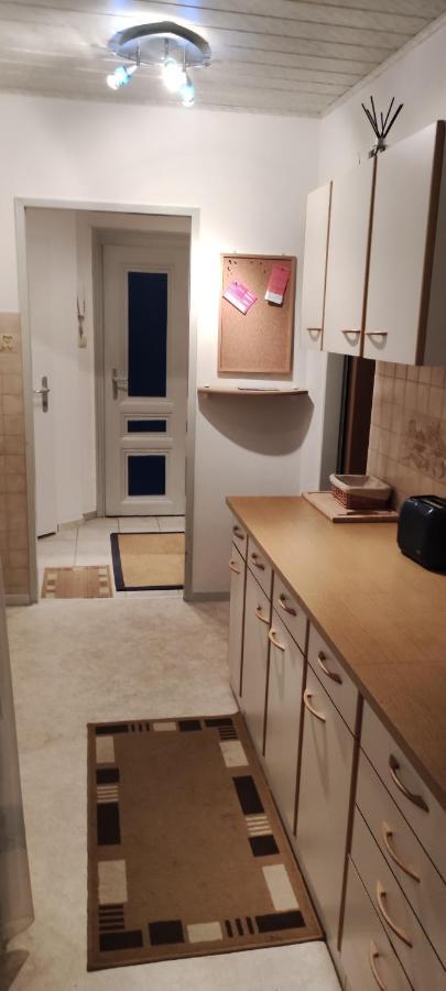2-Room Appartment Near Westbahnhof Wien Ngoại thất bức ảnh